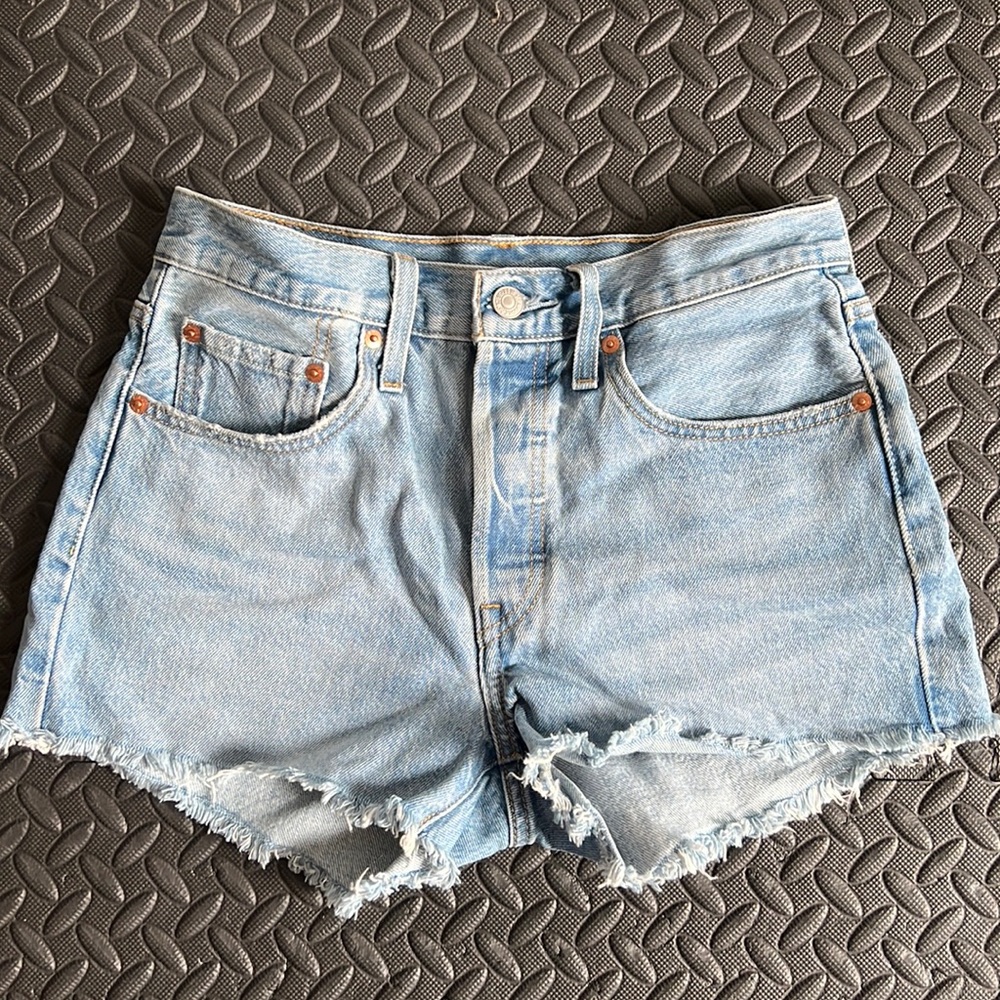 Levi’s 501 high rise short